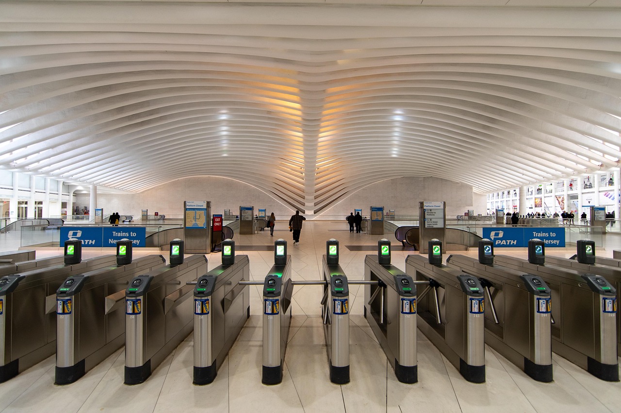 欧盟硬白金万：手机录制视频app详情下载教程